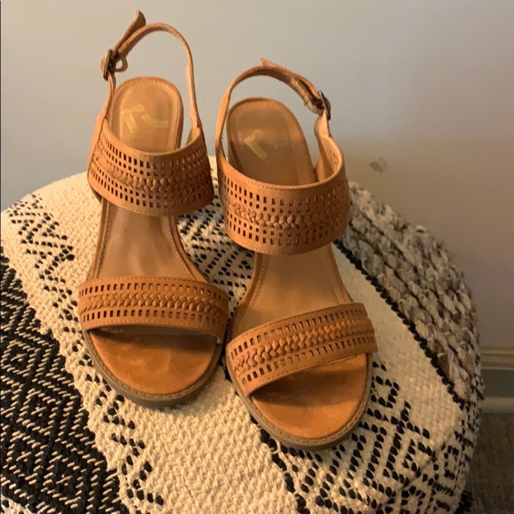 Cute Report Heels!